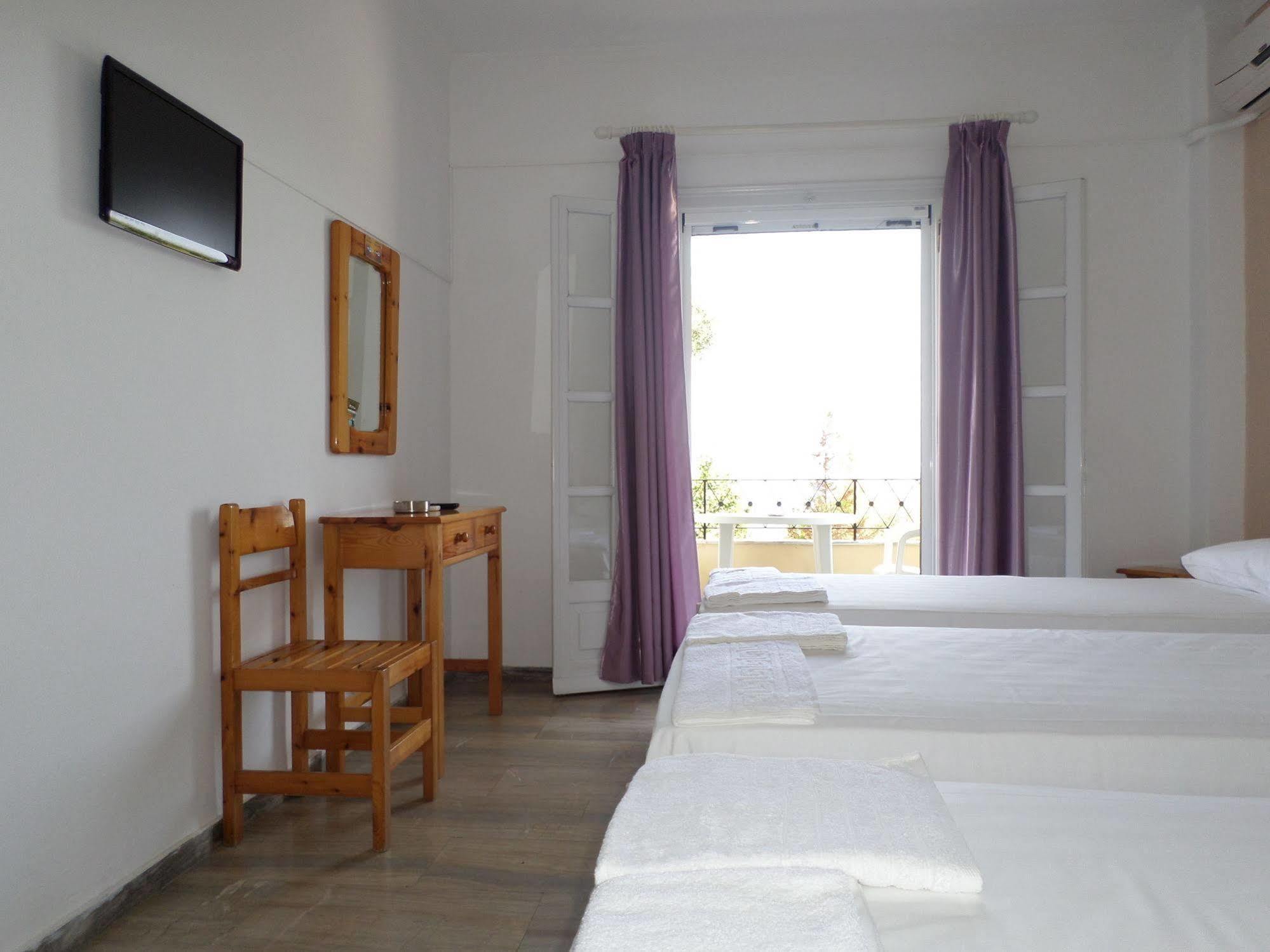 Rising Sun Apartments & Studios Benitses  Luaran gambar