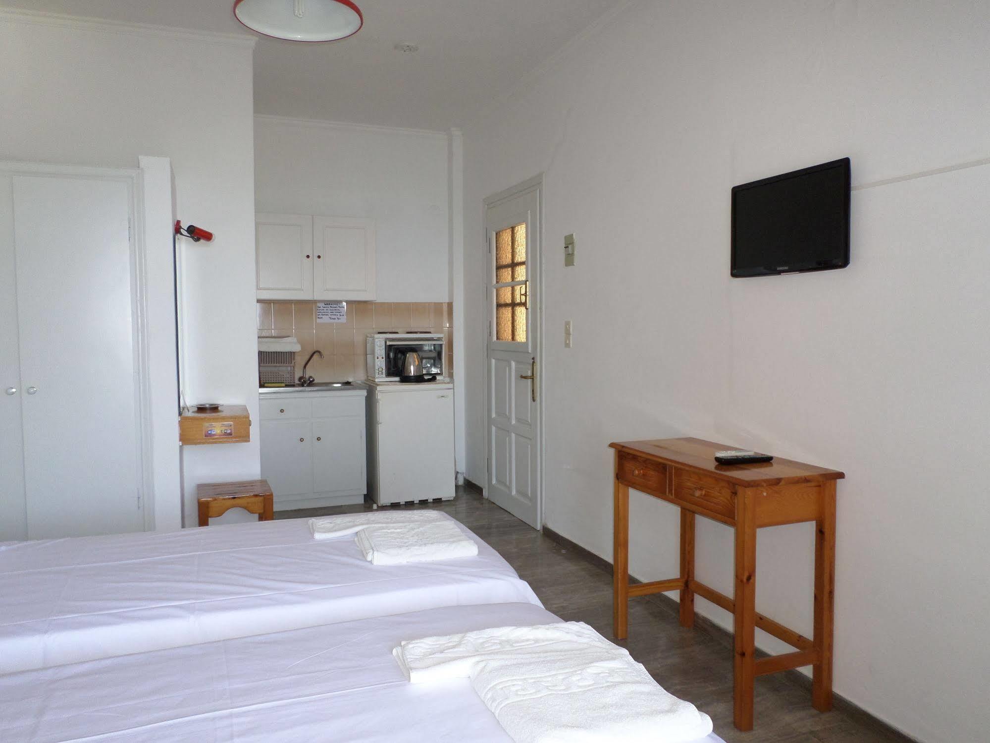 Rising Sun Apartments & Studios Benitses  Luaran gambar