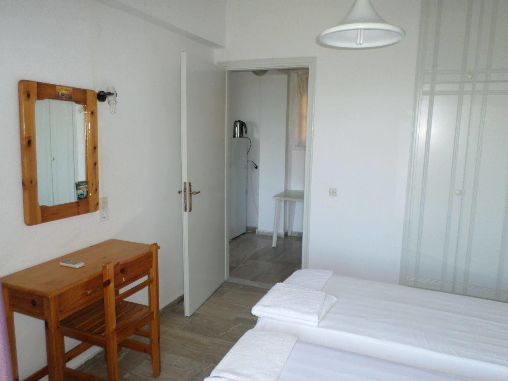 Rising Sun Apartments & Studios Benitses  Luaran gambar