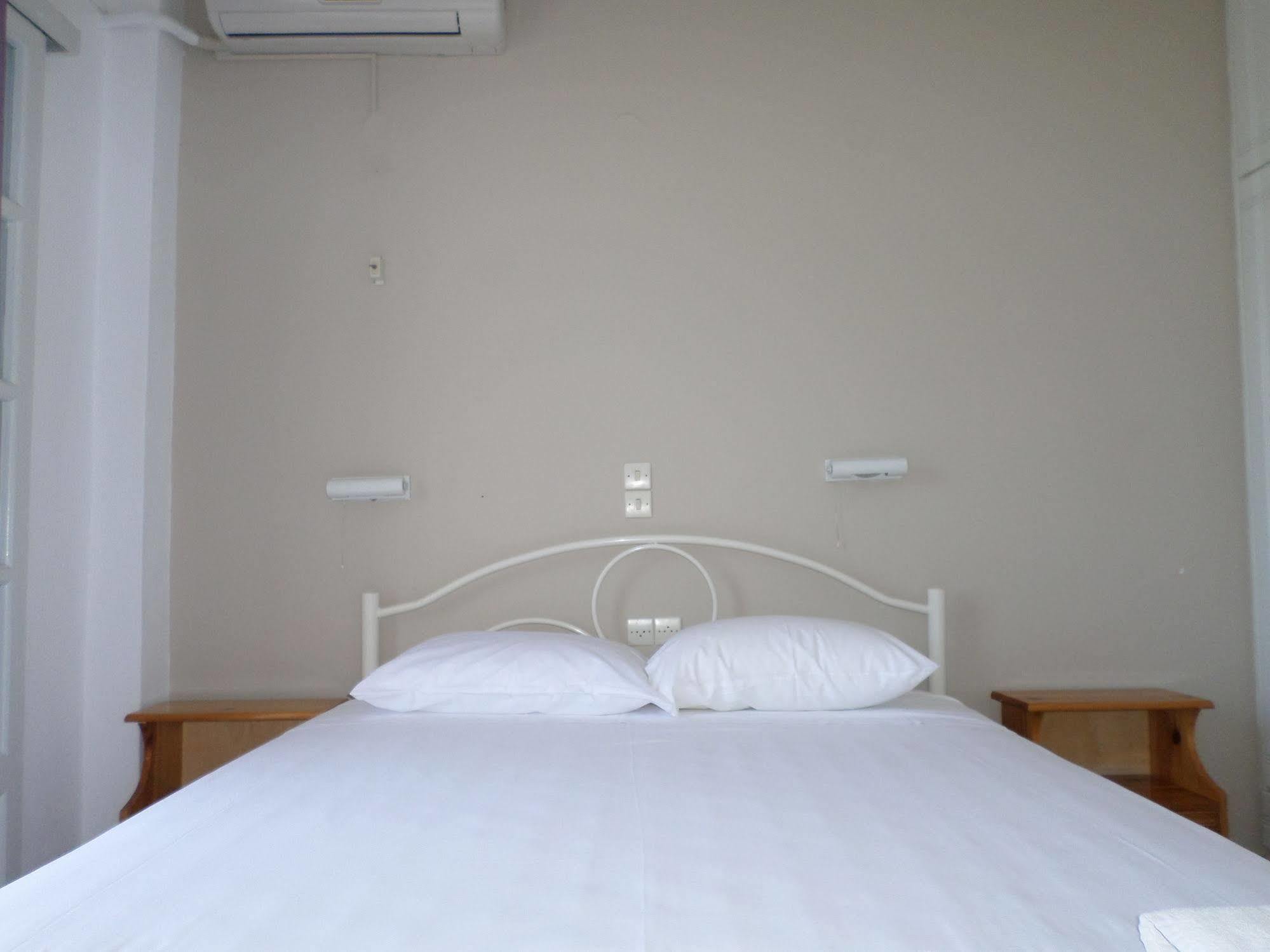 Rising Sun Apartments & Studios Benitses  Luaran gambar
