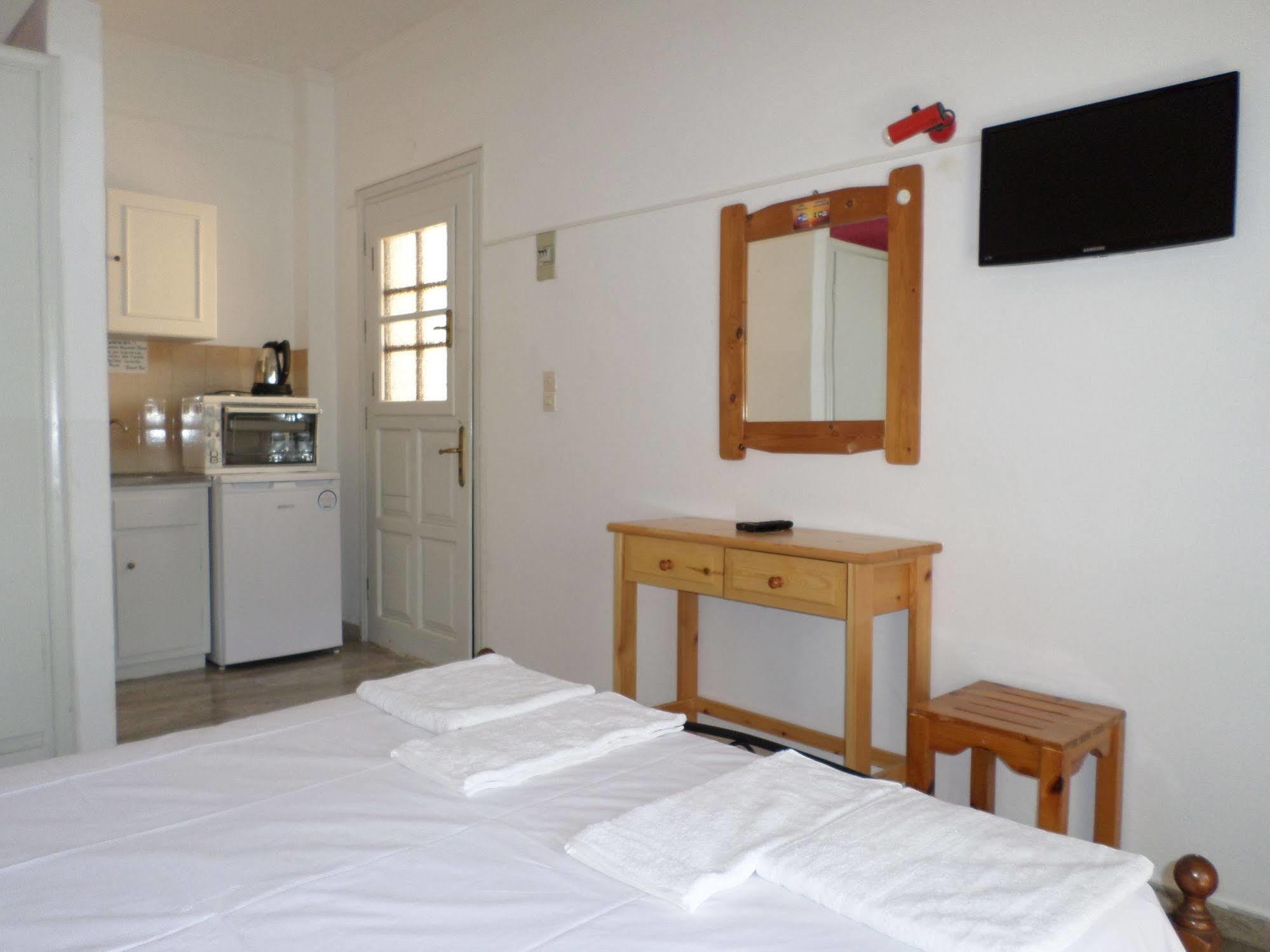 Rising Sun Apartments & Studios Benitses  Luaran gambar
